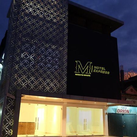 M Hotel Express سورونغ المظهر الخارجي الصورة